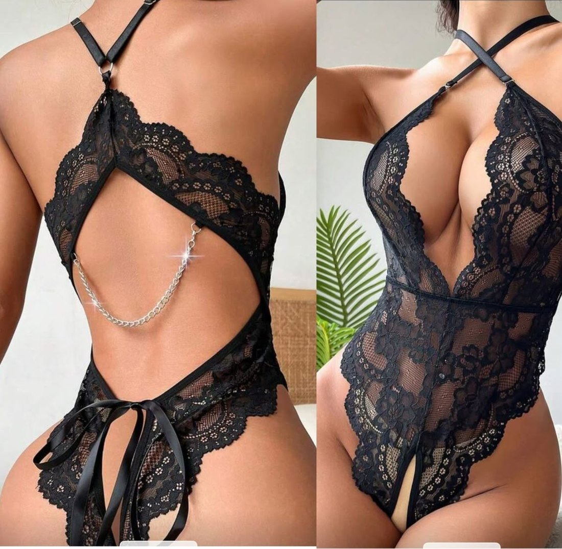 Body negro con abertura