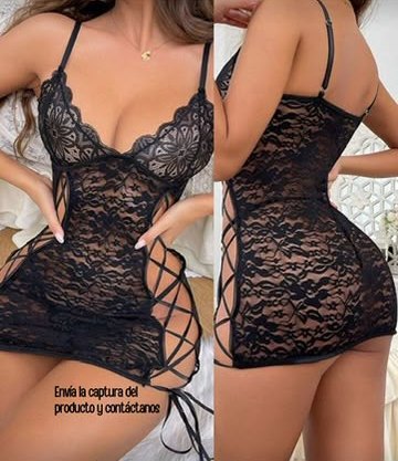 Vestido de encaje negro con cordones