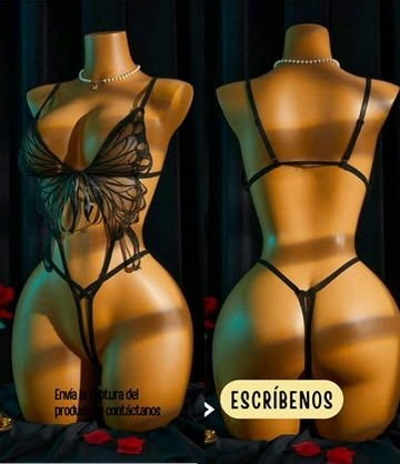 Body negro tipo arnés con mariposa