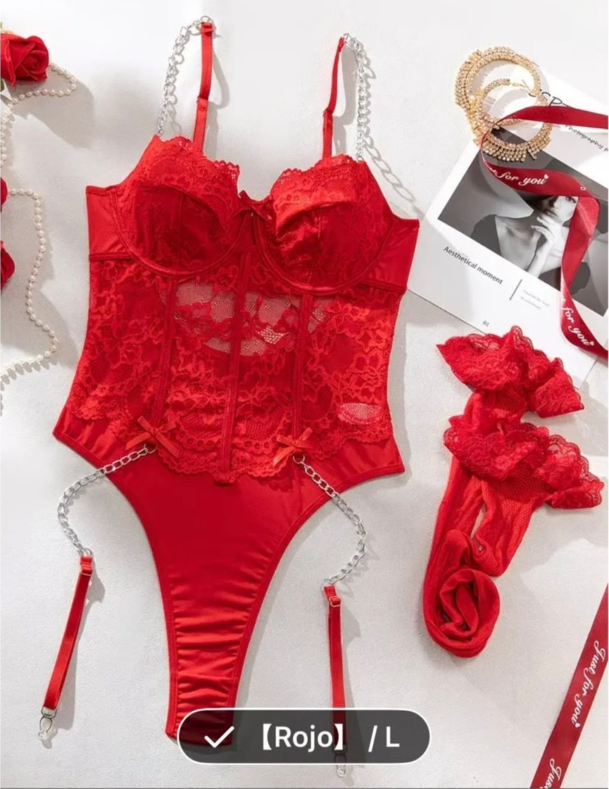 Body rojo con medias